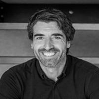 Pasfoto Tommy van den Dungen