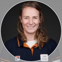 Pasfoto Adelien van Kooten